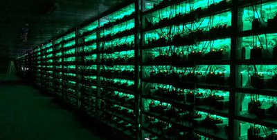 Low power mining machines hosted in a specialized mining farm facility