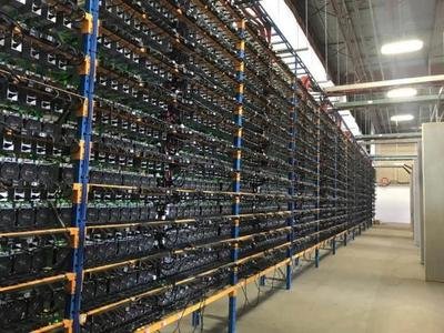 Mining farm hosting multiple Litecoin L9 miners in optimized conditions